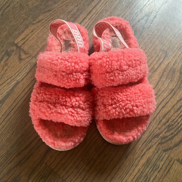 UGG Shoes - Ugg pink slippers